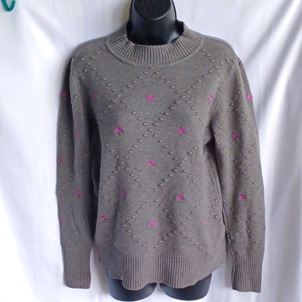 Aaeda Gray & Floral tight knit Textured sweater, Mock Turleneck, Soft